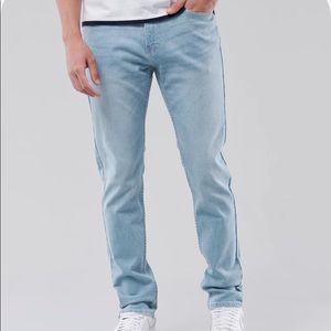 NWOT Hollister Guys Light Wash Epic Flex | Earth-Friendly Skinny Jeans 31x34